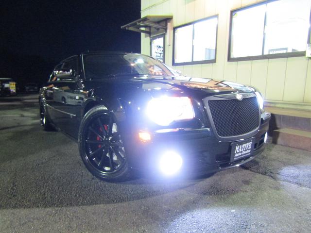 5.7HEMI 最終モデル VOSSEN20in TEINE車高調 ディスプレイオーディオ ETC GPSレーダー ドライブレコーダー ワンオフデュアルマフラー レフトハンドル ディーラー車(36枚目)