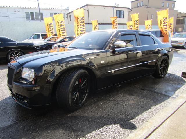 5.7HEMI 最終モデル VOSSEN20in TEINE車高調 ディスプレイオーディオ ETC GPSレーダー ドライブレコーダー ワンオフデュアルマフラー レフトハンドル ディーラー車(56枚目)