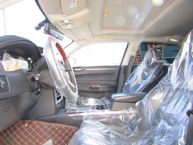 5.7HEMI 最終モデル VOSSEN20in TEINE車高調 ディスプレイオーディオ ETC GPSレーダー ドライブレコーダー ワンオフデュアルマフラー レフトハンドル ディーラー車(69枚目)
