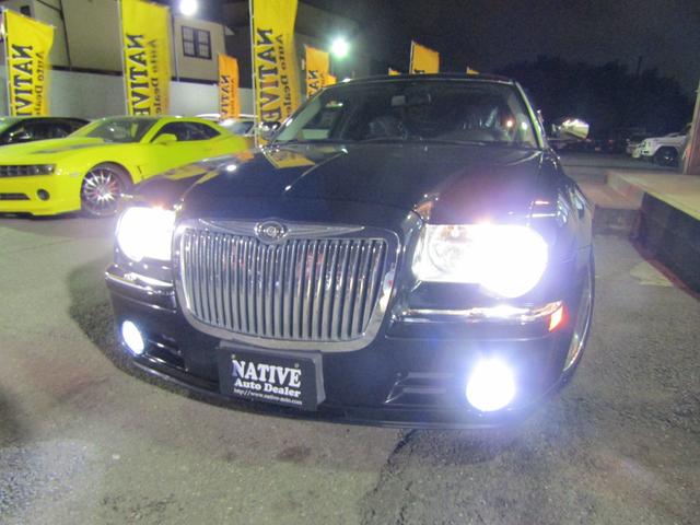 5.7HEMI TIS22in ローダウン メモリーナビ地デジETC バックカメラ SRT8リップスポイラー レフトハンドルディーラー車(5枚目)