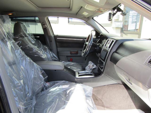 5.7HEMI TIS22in ローダウン メモリーナビ地デジETC バックカメラ SRT8リップスポイラー レフトハンドルディーラー車(16枚目)
