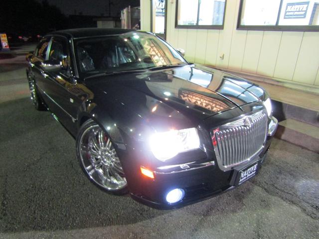 5.7HEMI TIS22in ローダウン メモリーナビ地デジETC バックカメラ SRT8リップスポイラー レフトハンドルディーラー車(34枚目)