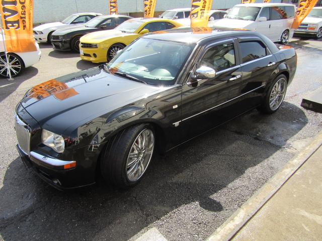 5.7HEMI TIS22in ローダウン メモリーナビ地デジETC バックカメラ SRT8リップスポイラー レフトハンドルディーラー車(61枚目)