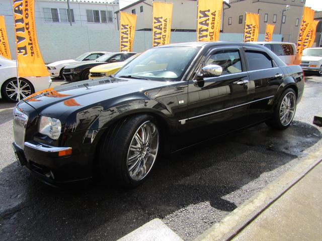 5.7HEMI TIS22in ローダウン メモリーナビ地デジETC バックカメラ SRT8リップスポイラー レフトハンドルディーラー車(62枚目)