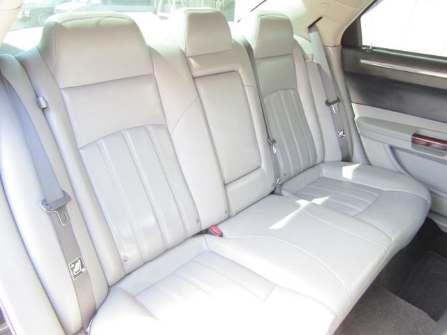 5.7HEMI TIS22in ローダウン メモリーナビ地デジETC バックカメラ SRT8リップスポイラー レフトハンドルディーラー車(68枚目)