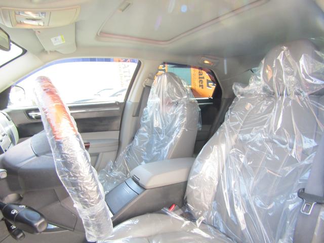 5.7HEMI TIS22in ローダウン メモリーナビ地デジETC バックカメラ SRT8リップスポイラー レフトハンドルディーラー車(70枚目)