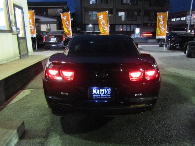 ＬＴ　ＲＳ　ＭＡＫＡＶＥＬＩ２２ｉｎ　カスタムオーディオ　ＨＩＤ　ＬＥＤフォグライト　ＥＴＣ　ディーラー車(54枚目)