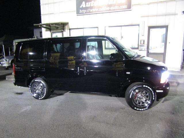 GMC SAFARI様専用 シボレー・アストロ製作ページ ミニカー
