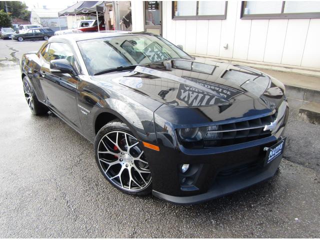 シボレーカマロ ＬＴ　ＲＳ　カマロ生誕４５周年記念限定車　ワンオーナー　ＺＬ１スタイリングバンパー　ＶＥＮＥＲＤＩ２０ｉｎ　ＬＥＤヘッドライト　ＬＥＤフォグライト　ＨＤＤナビ地デジ　ＥＴＣ　バックカメラ（2枚目）