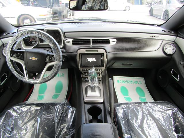シボレーカマロ ＬＴ　ＲＳ　カマロ生誕４５周年記念限定車　ワンオーナー　ＺＬ１スタイリングバンパー　ＶＥＮＥＲＤＩ２０ｉｎ　ＬＥＤヘッドライト　ＬＥＤフォグライト　ＨＤＤナビ地デジ　ＥＴＣ　バックカメラ（3枚目）