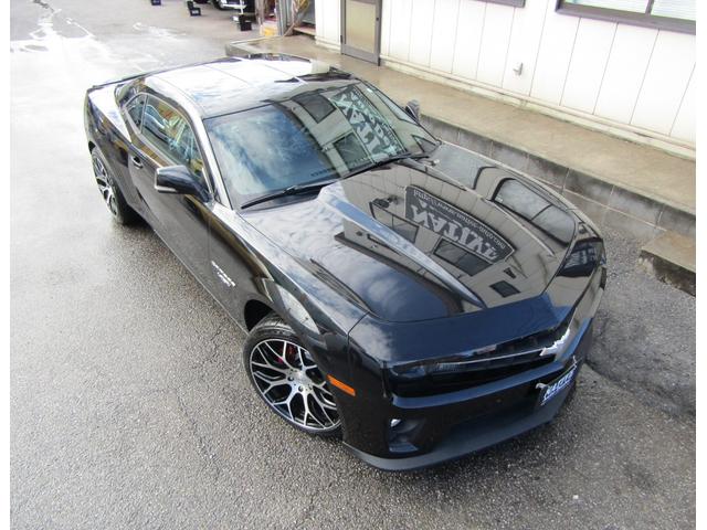 シボレーカマロ ＬＴ　ＲＳ　カマロ生誕４５周年記念限定車　ワンオーナー　ＺＬ１スタイリングバンパー　ＶＥＮＥＲＤＩ２０ｉｎ　ＬＥＤヘッドライト　ＬＥＤフォグライト　ＨＤＤナビ地デジ　ＥＴＣ　バックカメラ（12枚目）