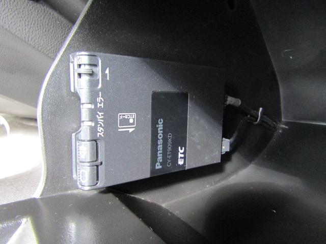 シボレーカマロ ＬＴ　ＲＳ　カマロ生誕４５周年記念限定車　ワンオーナー　ＺＬ１スタイリングバンパー　ＶＥＮＥＲＤＩ２０ｉｎ　ＬＥＤヘッドライト　ＬＥＤフォグライト　ＨＤＤナビ地デジ　ＥＴＣ　バックカメラ（22枚目）