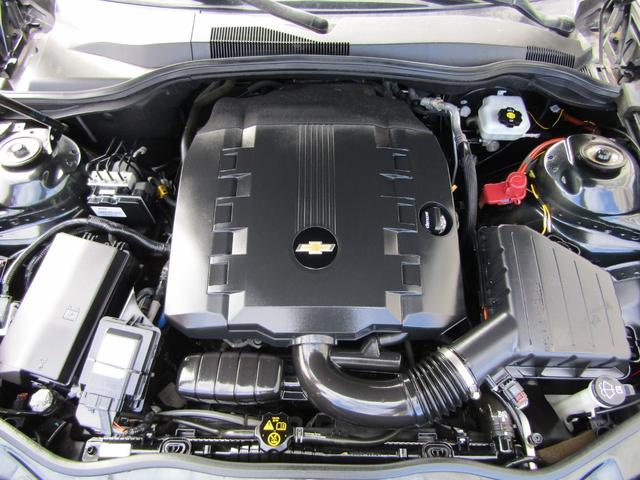 シボレーカマロ ＬＴ　ＲＳ　カマロ生誕４５周年記念限定車　ワンオーナー　ＺＬ１スタイリングバンパー　ＶＥＮＥＲＤＩ２０ｉｎ　ＬＥＤヘッドライト　ＬＥＤフォグライト　ＨＤＤナビ地デジ　ＥＴＣ　バックカメラ（34枚目）