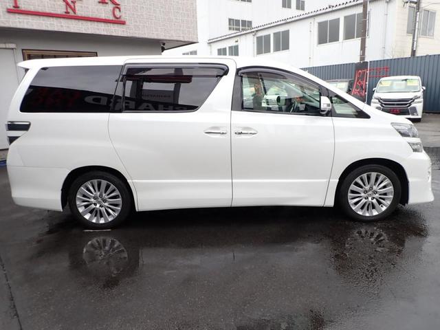 2.4Z Gエディション 禁煙車 カロッツェリアナビ フルセグ 後席モニター メモリ付きパワーシート 両側パワスラ バックカメラ パワーバックドア エグゼクティブシート クリアランスソナー ウッド調コンビハンドル ETC(9枚目)