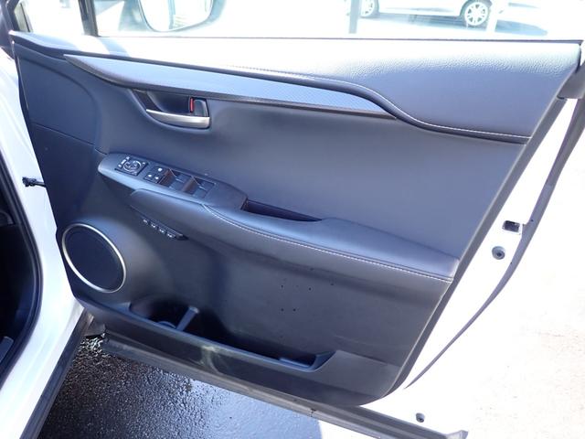 NX300h Iパッケージ 禁煙車 黒革シート パワーバックドア シートヒーター 純正ナビゲーション バックカメラ サイドカメラ プリクラッシュセーフティ レーダークルコン ハンドルヒータ― Bluetooth 純正18AW(31枚目)