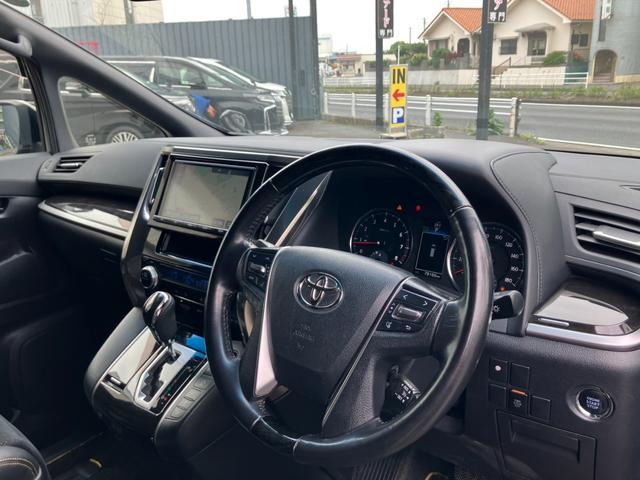 ヴェルファイア ２．５Ｚ　Ａエディション　ゴールデンアイズ　純正１０型ナビ　フルセグ　バックカメラ　両側電動スライドドア　電動リアゲ－ト　１００Ｖ電源　ハ－フレザ－シ－ト　アイドリングストップ　ＥＴＣ　ＬＥＤヘッドライト　クルコン　Ｂｌｕｅｔｏｏｔｈ（34枚目）