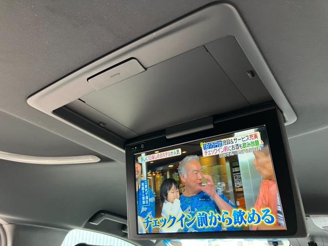 アルファード ２．５Ｓ　タイプゴールド　純正大型後席モニタ－　レ－ダ－クルコン　フルセグＴＶ　バックカメラ　両側パワスラ　パワーバックドア　両側電動スライドドア　ＡＣ１００Ｖ電源　ＬＥＤヘッドライト　シートカバー　電動リアゲート　ＥＴＣ（7枚目）