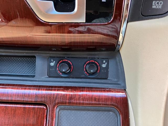 ヴェルファイアハイブリッド Ｖ　Ｌエディション　ワンオーナー　ベージュ革シート　純正大型後席モニター　１５００Ｗ電源　バックカメラ　パワーバックドア　両側パワスラ　シートヒーター　レーダークルコン　プリクラッシュセーフティー　オートマハイビーム（14枚目）