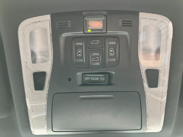 アルファード ２．５Ｓ　タイプゴールド　（３９）サンルーフ　後席モニター　デジタルインナーミラー　フルセグ　バックカメラ　ＣＤ／ＤＶＤ　Ｄオーディオ　レーダークルコン　両側電動スライドドア　電動リアゲート　１００Ｖ電源　ハーフレザー　ＥＴＣ（13枚目）