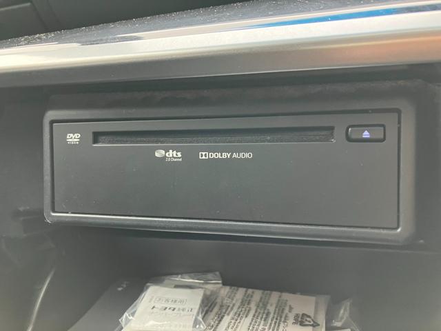 アルファード ２．５Ｓ　タイプゴールド　（３９）サンルーフ　後席モニター　デジタルインナーミラー　フルセグ　バックカメラ　ＣＤ／ＤＶＤ　Ｄオーディオ　レーダークルコン　両側電動スライドドア　電動リアゲート　１００Ｖ電源　ハーフレザー　ＥＴＣ（14枚目）