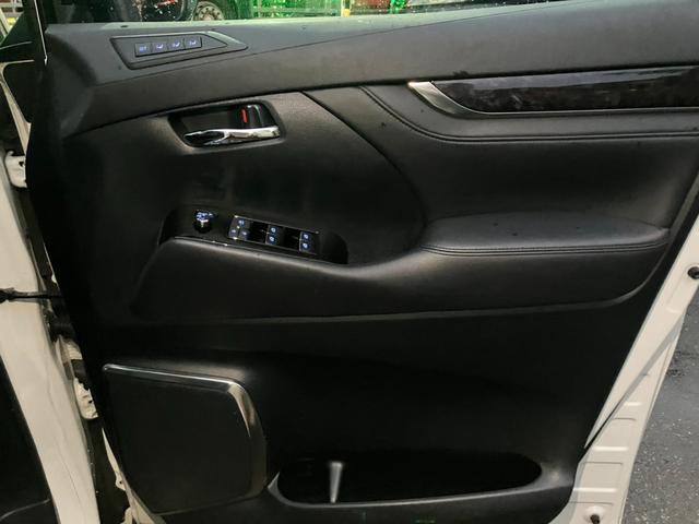 アルファード 2.5S Cパッケージ (146)後席モニタ- 黒革シート 純正大型ナビ デジタルインナーミラー フルセグTV バックカメラ シートエアコン レーダークルコン 社外21AW ETC 両側電動スライドドア 電動リアゲート(35枚目)