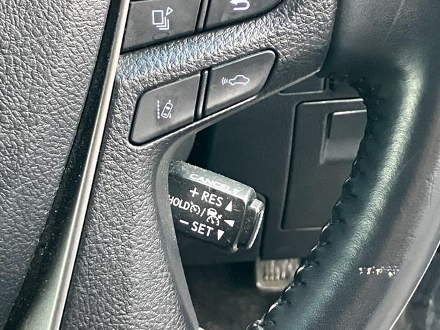 ヴェルファイア ２．５Ｚ　８人乗り　純正大型後席モニター　純正１０型ナビ　ＢＳＭ　デジタルインナーミラー　両側パワスラ　バックカメラ　ＴＶキャンセラー　レーダークルコン　プリクラッシュセーフティー　ＬＥＤヘッドライト　ＥＴＣ（9枚目）
