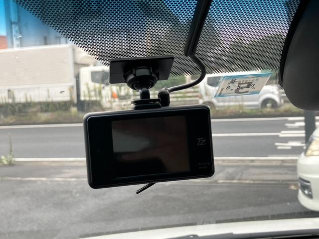 ヴェルファイア ２．５Ｚ　８人乗り　純正大型後席モニター　純正１０型ナビ　ＢＳＭ　デジタルインナーミラー　両側パワスラ　バックカメラ　ＴＶキャンセラー　レーダークルコン　プリクラッシュセーフティー　ＬＥＤヘッドライト　ＥＴＣ（13枚目）