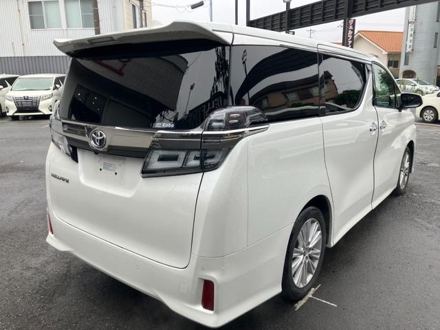 ヴェルファイア ２．５Ｚ　８人乗り　純正大型後席モニター　純正１０型ナビ　ＢＳＭ　デジタルインナーミラー　両側パワスラ　バックカメラ　ＴＶキャンセラー　レーダークルコン　プリクラッシュセーフティー　ＬＥＤヘッドライト　ＥＴＣ（18枚目）