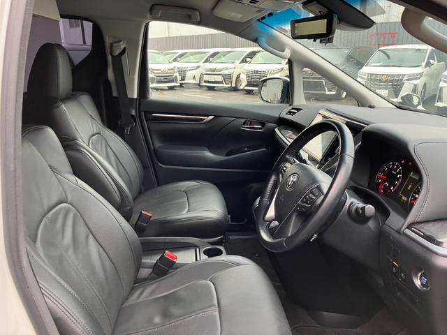 ヴェルファイア ２．５Ｚ　８人乗り　純正大型後席モニター　純正１０型ナビ　ＢＳＭ　デジタルインナーミラー　両側パワスラ　バックカメラ　ＴＶキャンセラー　レーダークルコン　プリクラッシュセーフティー　ＬＥＤヘッドライト　ＥＴＣ（39枚目）