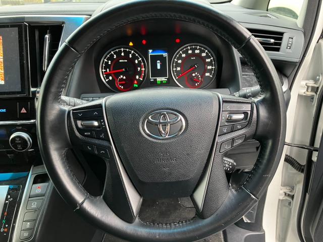 ヴェルファイア ２．５Ｚ　８人乗り　純正大型後席モニター　純正１０型ナビ　ＢＳＭ　デジタルインナーミラー　両側パワスラ　バックカメラ　ＴＶキャンセラー　レーダークルコン　プリクラッシュセーフティー　ＬＥＤヘッドライト　ＥＴＣ（42枚目）