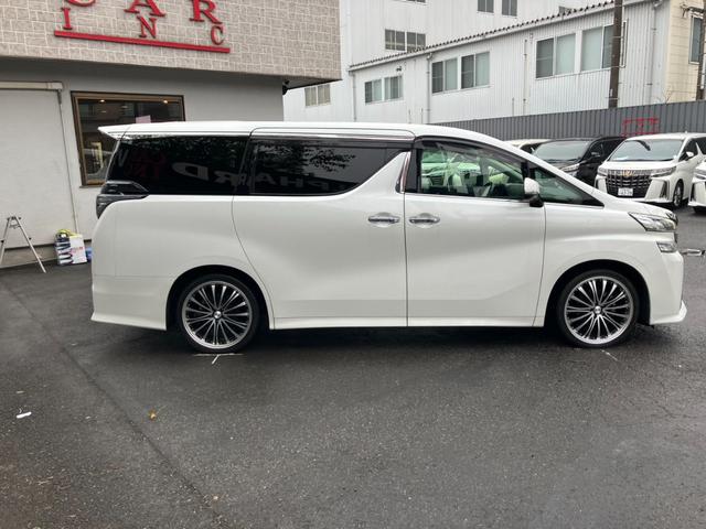 ヴェルファイア 2.5Z Gエディション サンルーフ 黒革シート 純正大型後席モニター 純正10型ナビ バックカメラ レーダークルコン プリクラッシュセーフティー 両側パワスラ シートヒーター パワーバックドア AC100V電源 ETC(17枚目)