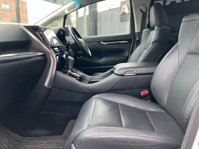 ヴェルファイア 2.5Z Gエディション サンルーフ 黒革シート 純正大型後席モニター 純正10型ナビ バックカメラ レーダークルコン プリクラッシュセーフティー 両側パワスラ シートヒーター パワーバックドア AC100V電源 ETC(24枚目)