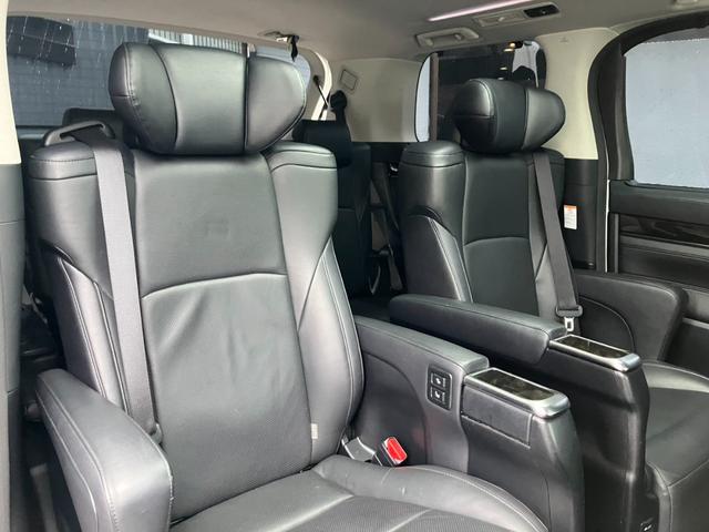 ヴェルファイア 2.5Z Gエディション サンルーフ 黒革シート 純正大型後席モニター 純正10型ナビ バックカメラ レーダークルコン プリクラッシュセーフティー 両側パワスラ シートヒーター パワーバックドア AC100V電源 ETC(34枚目)