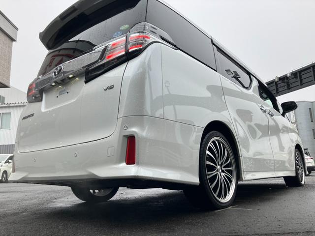 ヴェルファイア 2.5Z Gエディション サンルーフ 黒革シート 純正大型後席モニター 純正10型ナビ バックカメラ レーダークルコン プリクラッシュセーフティー 両側パワスラ シートヒーター パワーバックドア AC100V電源 ETC(69枚目)