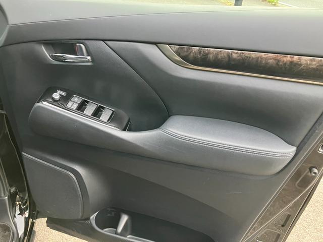 TOYOTA ALPHARD 2.5S TYPE GOLD III