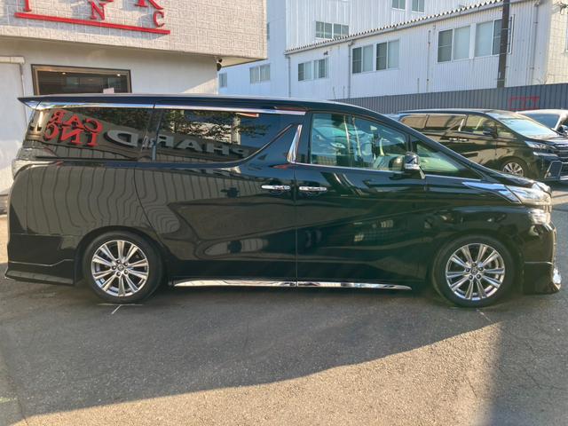 ヴェルファイア 2.5Z Aエディション ゴールデンアイズ (10)モデリスタエアロ 後席モニター 純正10型ナビ フルセグTV バックカメラ 両側電動スライドドア 電動リアゲート HDMI接続 ドライブレコーダー ビルトインETC ハーフレザーシート(14枚目)