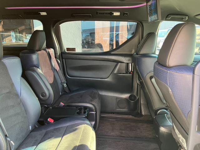 ヴェルファイア 2.5Z Aエディション ゴールデンアイズ (10)モデリスタエアロ 後席モニター 純正10型ナビ フルセグTV バックカメラ 両側電動スライドドア 電動リアゲート HDMI接続 ドライブレコーダー ビルトインETC ハーフレザーシート(30枚目)