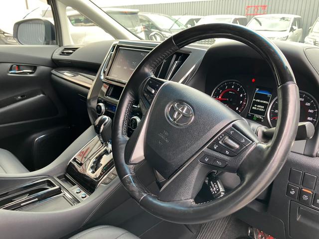 アルファード 2.5S Cパッケージ 黒革シート デジタルインナーミラー 純正大型ナビ シートエアコン 両側パワスラ バックカメラ パワーバックドア AC100V電源 プリクラッシュセーフティー レーダークルコン フルセグTV ETC(42枚目)