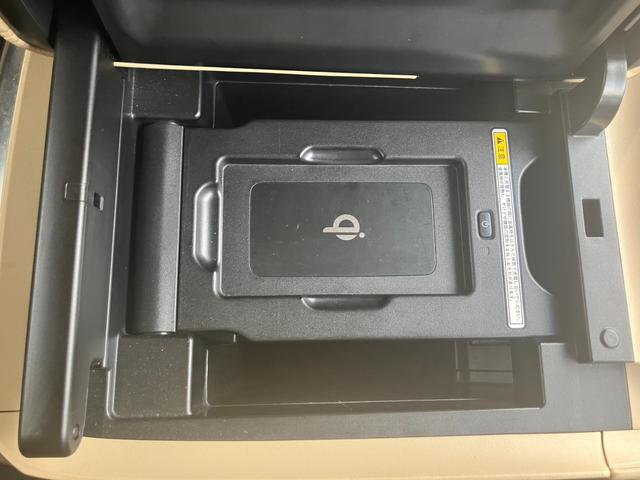 アルファードハイブリッド エグゼクティブラウンジ　サンルーフ　モデリスタエアロ　ＪＢＬサウンド　ＭＯＰ大型後席モニター　全方位カメラ　ＭＯＰ大型ナビ　１５００Ｗ電源　寒冷地仕様　デジタルインナーミラー　ＢＳＭ　ベージュ革シート　レーダークルコン（15枚目）