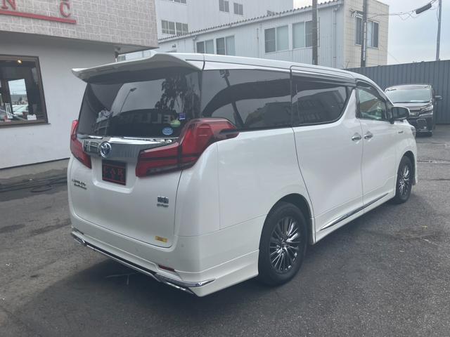 アルファードハイブリッド エグゼクティブラウンジ　サンルーフ　モデリスタエアロ　ＪＢＬサウンド　ＭＯＰ大型後席モニター　全方位カメラ　ＭＯＰ大型ナビ　１５００Ｗ電源　寒冷地仕様　デジタルインナーミラー　ＢＳＭ　ベージュ革シート　レーダークルコン（24枚目）