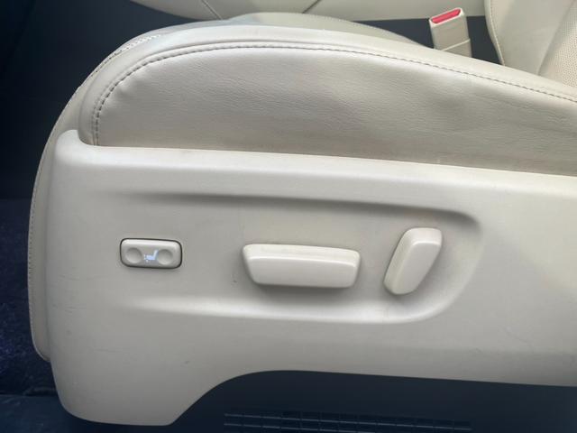 アルファードハイブリッド エグゼクティブラウンジ　サンルーフ　モデリスタエアロ　ＪＢＬサウンド　ＭＯＰ大型後席モニター　全方位カメラ　ＭＯＰ大型ナビ　１５００Ｗ電源　寒冷地仕様　デジタルインナーミラー　ＢＳＭ　ベージュ革シート　レーダークルコン（32枚目）