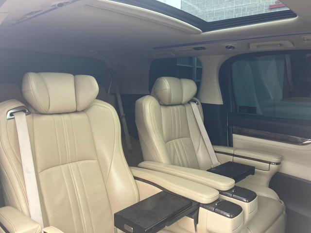 アルファードハイブリッド エグゼクティブラウンジ　サンルーフ　モデリスタエアロ　ＪＢＬサウンド　ＭＯＰ大型後席モニター　全方位カメラ　ＭＯＰ大型ナビ　１５００Ｗ電源　寒冷地仕様　デジタルインナーミラー　ＢＳＭ　ベージュ革シート　レーダークルコン（42枚目）