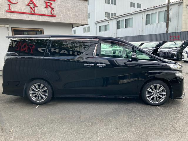 ヴェルファイア ２．５Ｚ　Ａエディション　ゴールデンアイズ　大型後席モニター　純正１０型ナビ　両側パワスラ　バックカメラ　レーダークルコン　プリクラッシュセーフティー　ＡＣ１００Ｖ電源　パワーバックドア　ドラレコ　専用ハーフレザーシート　フルセグＴＶ　ＥＴＣ（16枚目）