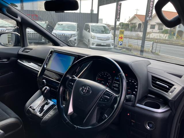 ヴェルファイア ２．５Ｚ　Ａエディション　ゴールデンアイズ　大型後席モニター　純正１０型ナビ　両側パワスラ　バックカメラ　レーダークルコン　プリクラッシュセーフティー　ＡＣ１００Ｖ電源　パワーバックドア　ドラレコ　専用ハーフレザーシート　フルセグＴＶ　ＥＴＣ（35枚目）