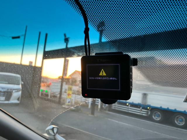 ヴェルファイア ２．５Ｚ　Ａエディション　純正大型後席モニター　純正１０型ナビ　両側パワスラ　バックカメラ　ＡＣ１００Ｖ電源　レーダークルコン　プリクラッシュセーフティ　ＴＶキャンセラー　純正１８インチＡＷ　スーパーロングスライドシート（8枚目）