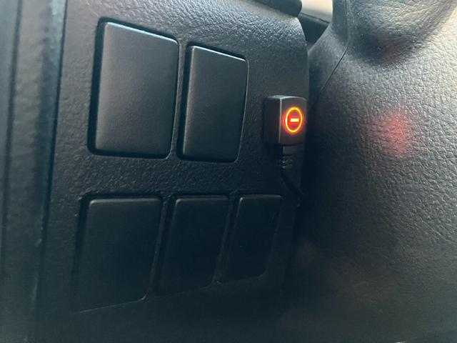 ヴェルファイア ２．５Ｚ　Ａエディション　純正大型後席モニター　純正１０型ナビ　両側パワスラ　バックカメラ　ＡＣ１００Ｖ電源　レーダークルコン　プリクラッシュセーフティ　ＴＶキャンセラー　純正１８インチＡＷ　スーパーロングスライドシート（9枚目）