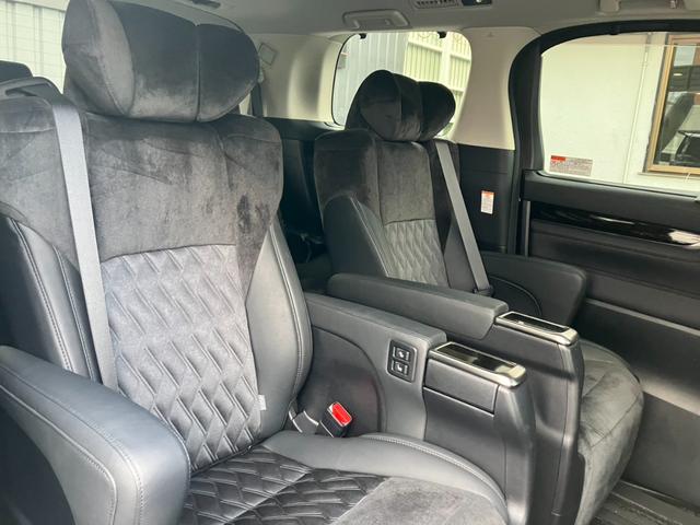 ヴェルファイア ２．５Ｚ　Ｇエディション　（１４）アルパイン後席モニタ－＆１０型ナビ　レーダークルコン　フルセグＴＶ　バックカメラ　両側電動スライドドア　電動リアゲート　ハーフレザーシート　ハンドルヒーター　パワーシート　ＥＴＣ　純正１８ＡＷ（12枚目）