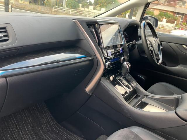 ヴェルファイア ２．５Ｚ　Ｇエディション　（１４）アルパイン後席モニタ－＆１０型ナビ　レーダークルコン　フルセグＴＶ　バックカメラ　両側電動スライドドア　電動リアゲート　ハーフレザーシート　ハンドルヒーター　パワーシート　ＥＴＣ　純正１８ＡＷ（22枚目）