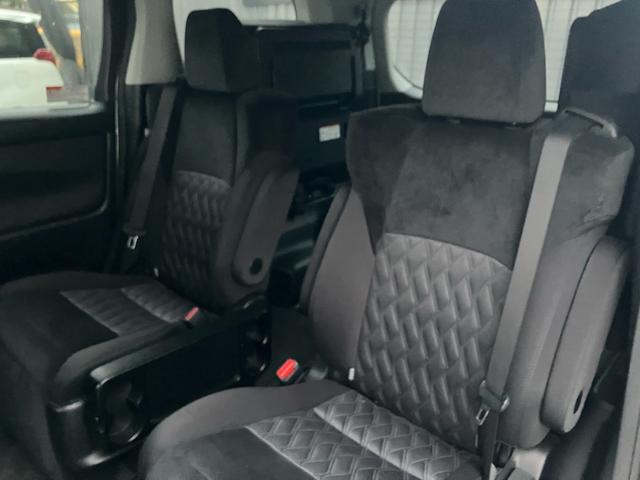 アルファード ２．５Ｓ　Ａパッケージ　（８３）純正大型ナビ　フルセグＴＶ　バックカメラ　両側電動スライドドア　レーダークルコン　ＴＶキャンセラー　ビルトインＥＴＣ　寒冷地仕様　アイドリングストップ　純正１８ＡＷ　衝突軽減ブレーキ（23枚目）