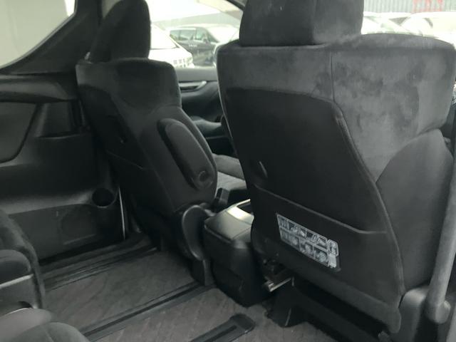 アルファード ２．５Ｓ　Ａパッケージ　（８３）純正大型ナビ　フルセグＴＶ　バックカメラ　両側電動スライドドア　レーダークルコン　ＴＶキャンセラー　ビルトインＥＴＣ　寒冷地仕様　アイドリングストップ　純正１８ＡＷ　衝突軽減ブレーキ（31枚目）